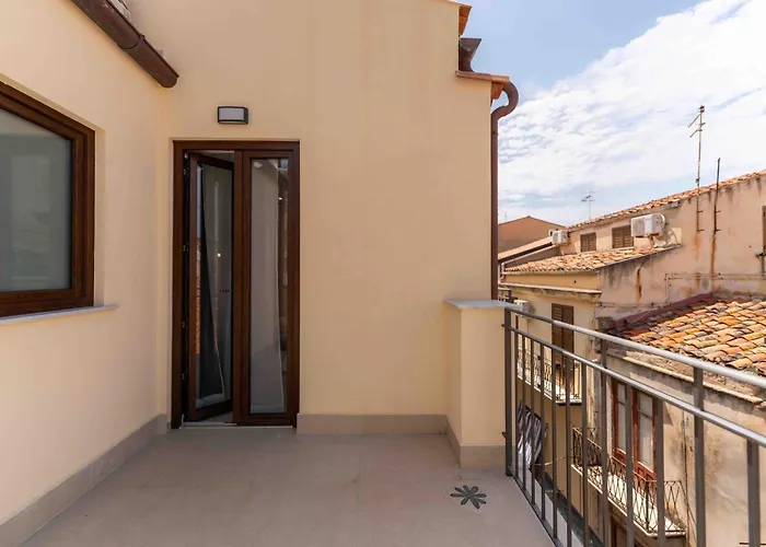 Nikelia Чефалу