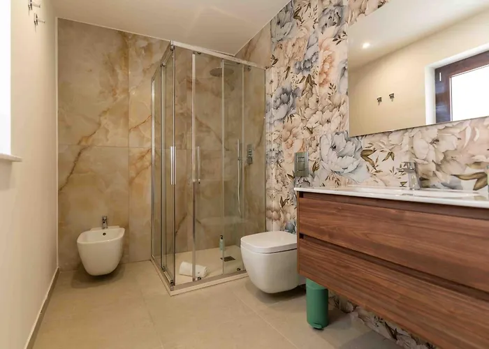 Nikelia Чефалу