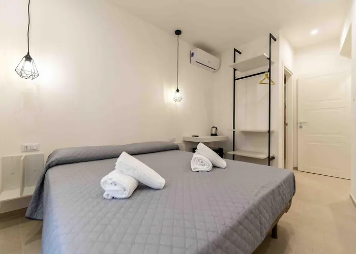 Nikelia Гостьовий будинок Чефалу